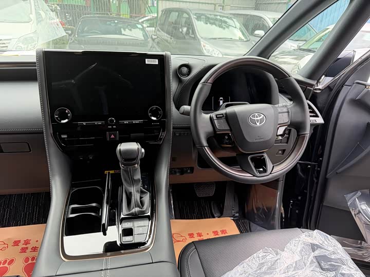 Toyota Alphard 2025 2025款 双擎 2.5L 尊贵黄金版