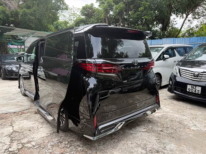 Toyota Alphard 2025 2025款 双擎 2.5L 尊贵黄金版