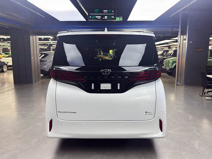 2025 Toyota Alphard