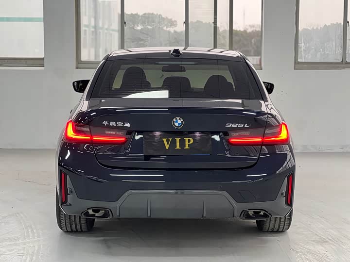 Фото 9 - BMW 3 Series