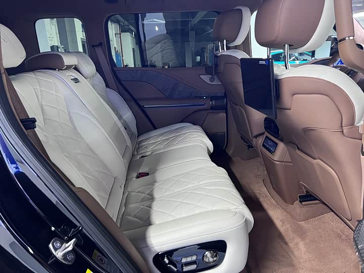 BYD Yangwang U8 2023 2023款 豪华版