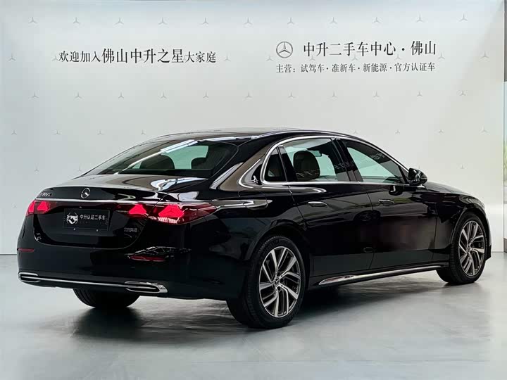 Zdjęcie 2 - Mercedes-Benz E-Class