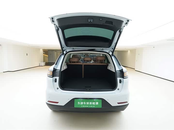 Leapmotor C11 2026 2026款 增程 300激光雷达智尊版