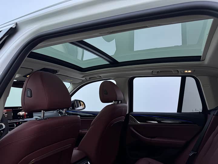 Photo 7 - BMW X3