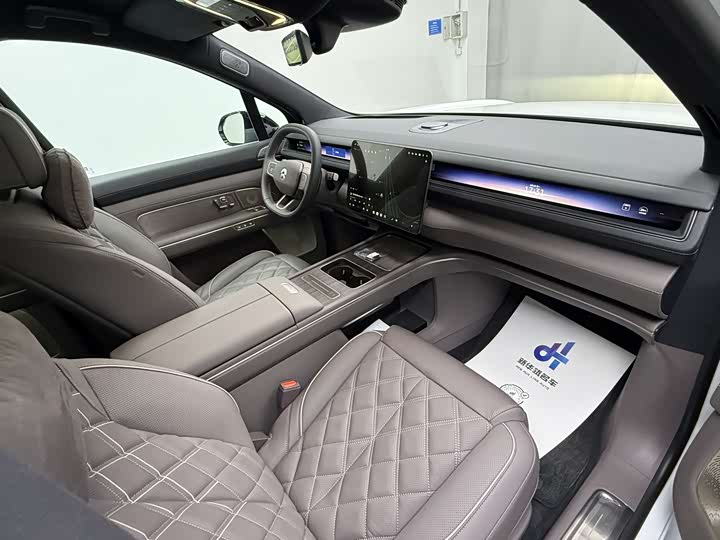 Nio ES8 2026 2026款 六座行政豪华版