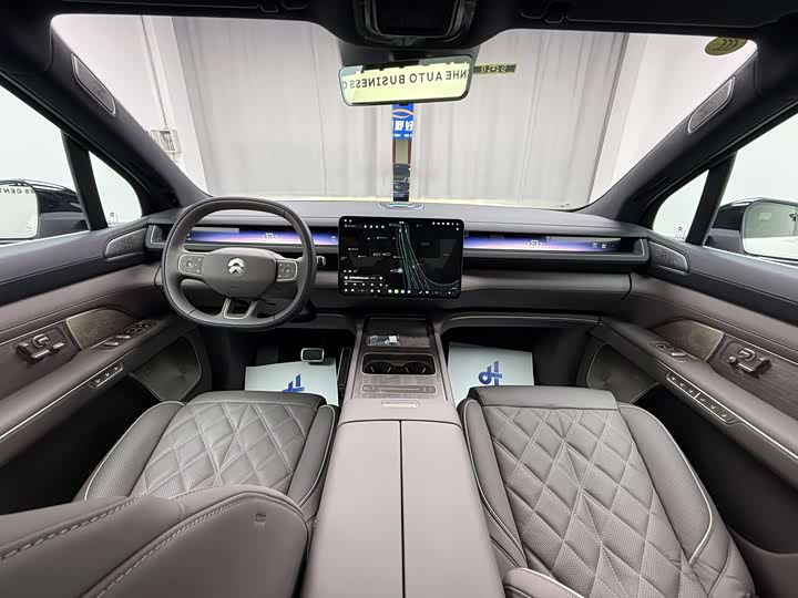 Nio ES8 2026 2026款 六座行政豪华版