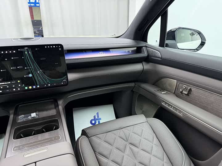 Nio ES8 2026 2026款 六座行政豪华版