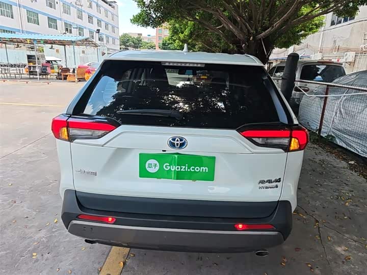 صورة 6 - Toyota RAV4