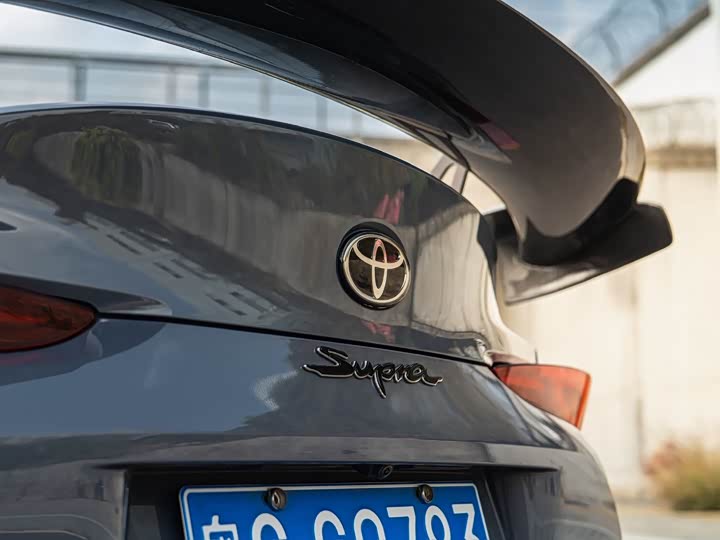 Фото 5 - Toyota Supra