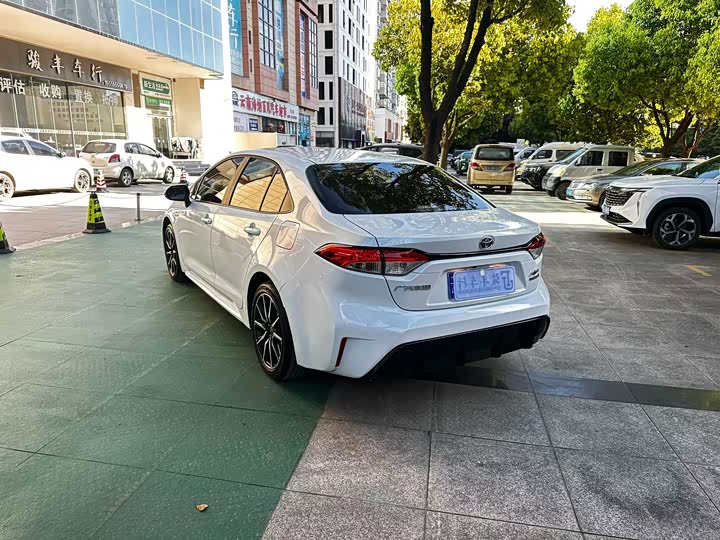 Toyota Levin 2024 2024款 智能电混双擎 1.8L 运动版