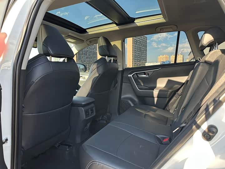 Toyota Wildlander 2024 2024款 2.0L CVT两驱豪华PLUS版