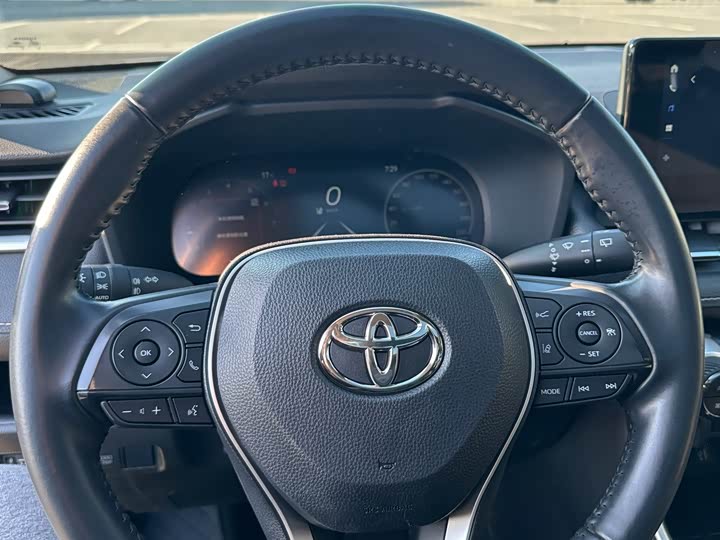 Toyota Wildlander 2024 2024款 2.0L CVT两驱豪华PLUS版