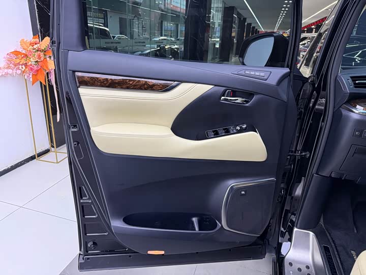 Toyota Alphard 2021 2021款 双擎 2.5L 豪华版