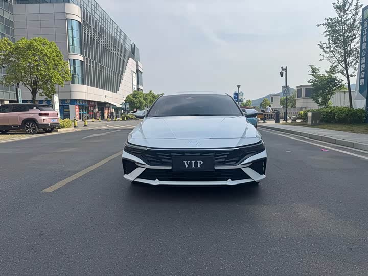 صورة 3 - Hyundai Elantra N line