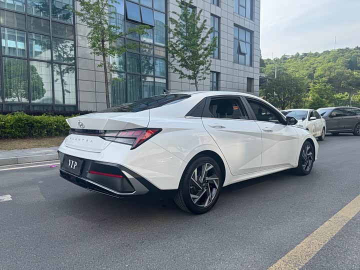 صورة 5 - Hyundai Elantra N line