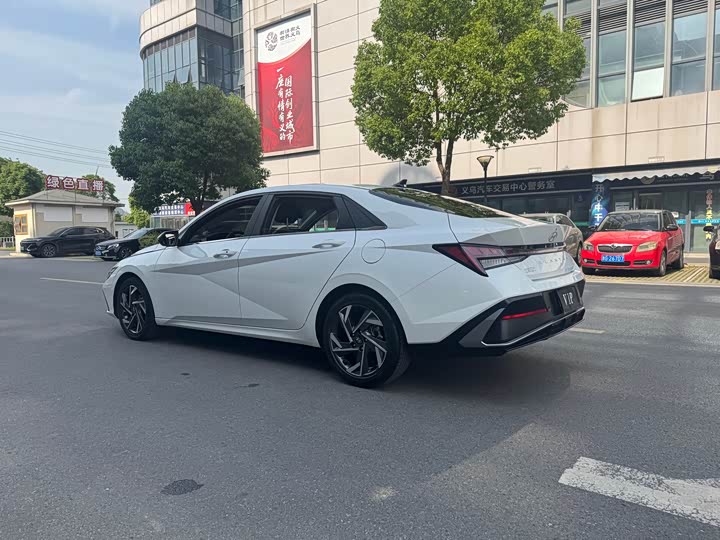 صورة 7 - Hyundai Elantra N line