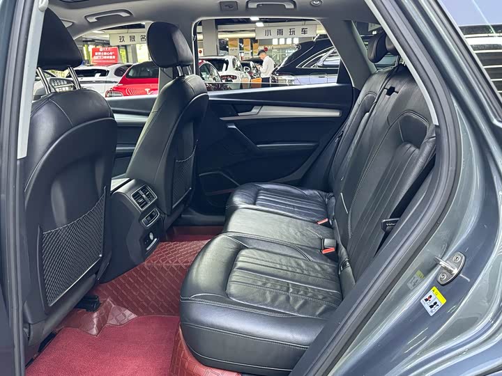 Audi Q5L 2020 2020款 改款 40 TFSI 荣享时尚型