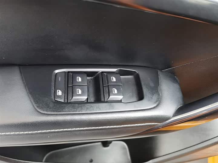 Фото 9 - MG Motor One