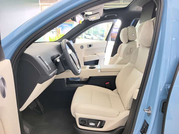 LiXiang L7 2025 2025款 Ultra 智能焕新版
