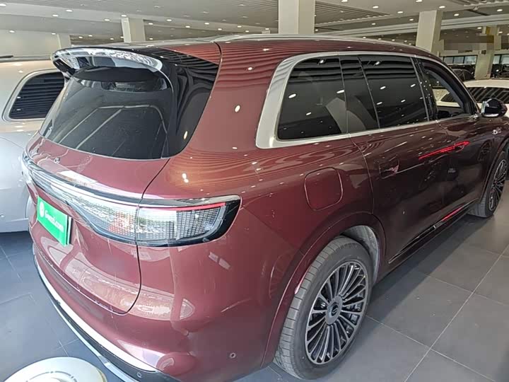 Aito M8 2025 2025款 增程 Ultra版 53.4kWh 5座版 (192线激光雷达）