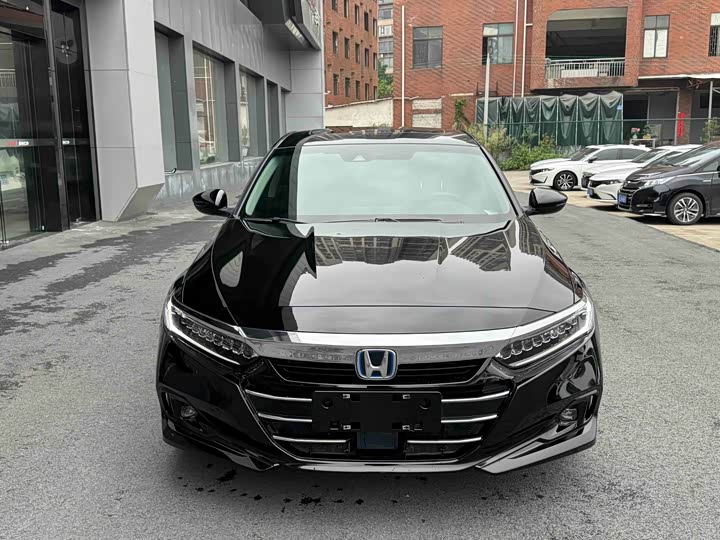 Фото 2 - Honda Accord