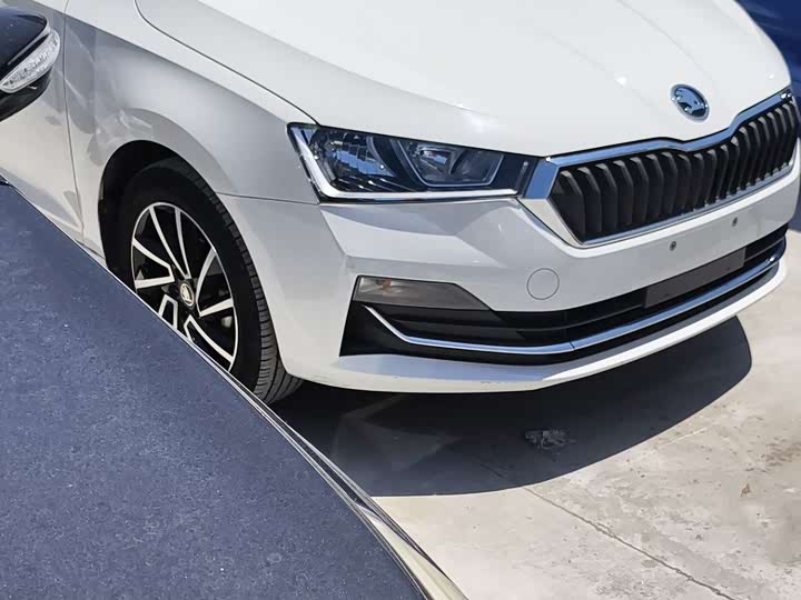 Фото 3 - Skoda Rapid Spaceback
