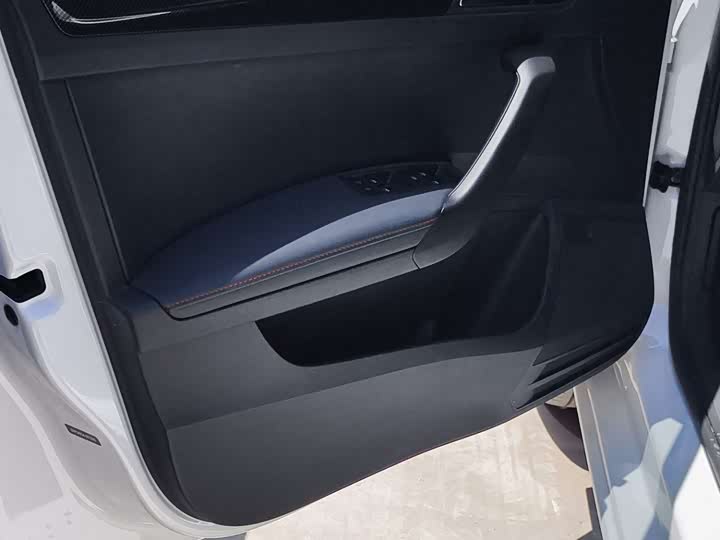 Фото 8 - Skoda Rapid Spaceback
