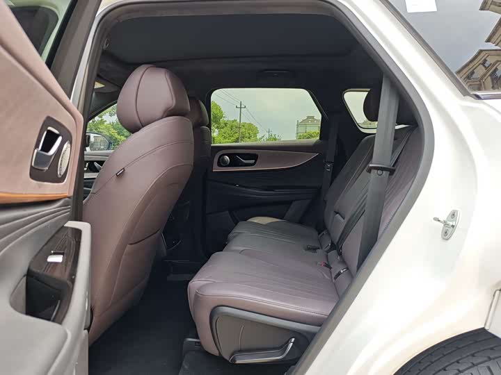 Chery Tiggo 9 2026 2026款 2.0T 自动两驱耀享版