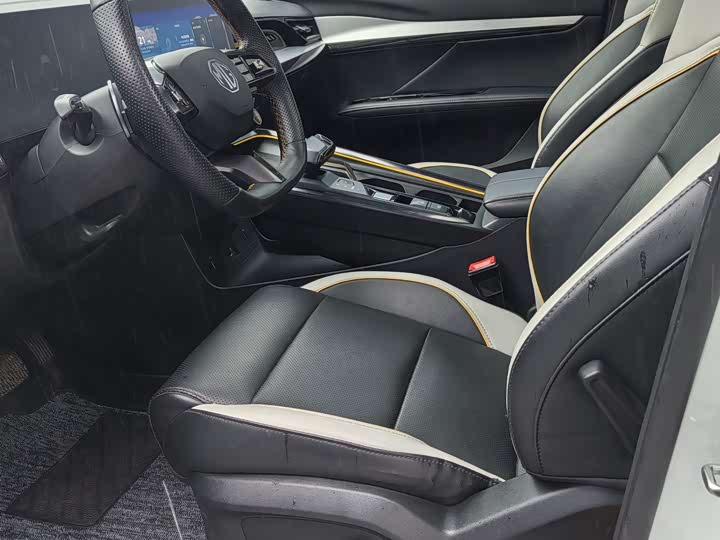 Zdjęcie 4 - MG Motor 5 Scorpio