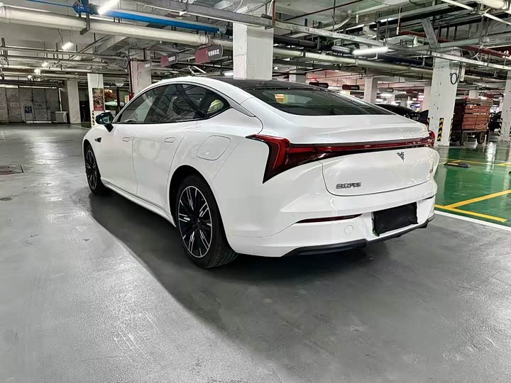 Hozon S 2022 2022款 增程版 1160km 后驱大版