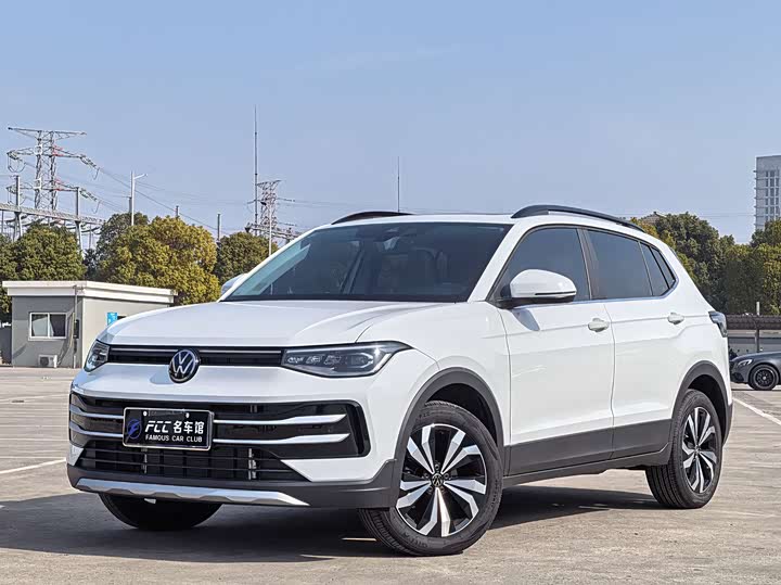Фото 1 - Volkswagen Tharu