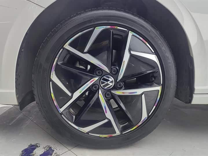 Фото 6 - Volkswagen Lavida