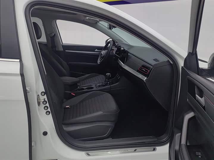 Фото 8 - Volkswagen Lavida