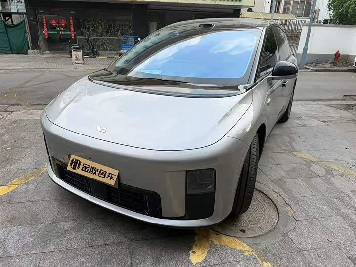 LiXiang i8 2025 2025款 标准版