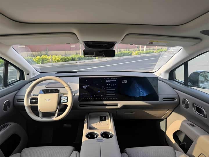 LiXiang i8 2025 2025款 标准版