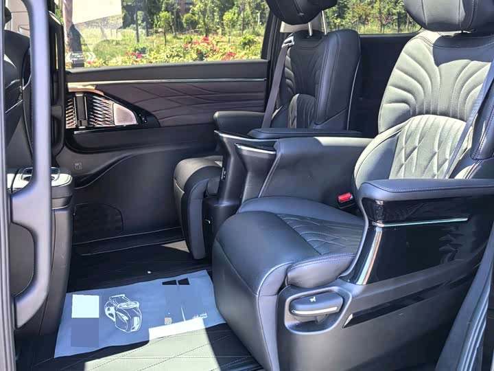Фото 6 - GAC Trumpchi M8