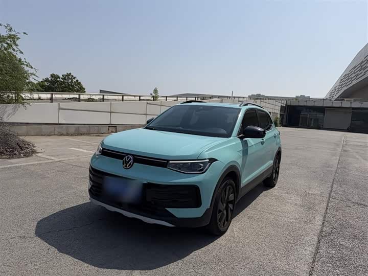 Volkswagen Tharu 2025 2025款 新锐 1.5L 锐意版