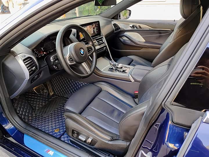 BMW 8 Series 2022 2022款 840i xDrive 四门轿跑车 M运动套装