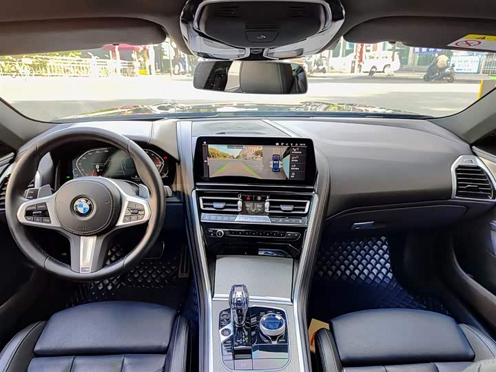 BMW 8 Series 2022 2022款 840i xDrive 四门轿跑车 M运动套装