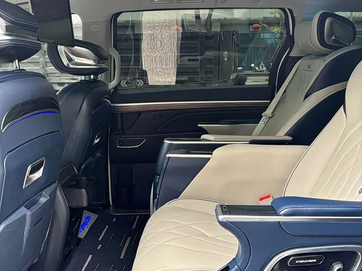 Фото 5 - GAC Trumpchi M8
