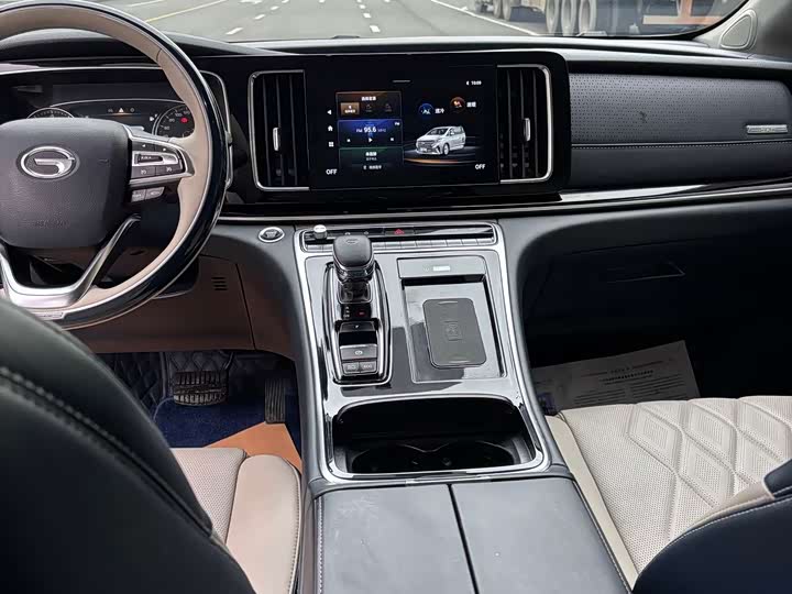 Фото 6 - GAC Trumpchi M8