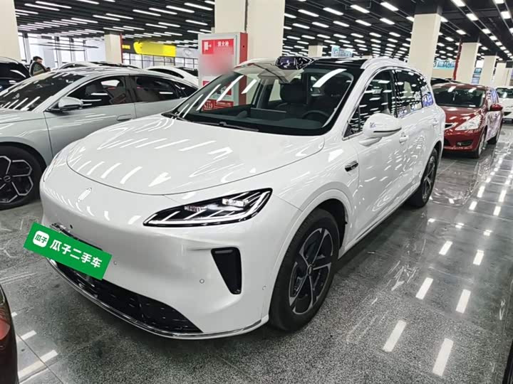 Фото 2 - Shangjie (Huawei × SAIC) H5
