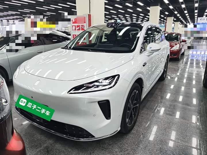 Фото 3 - Shangjie (Huawei × SAIC) H5