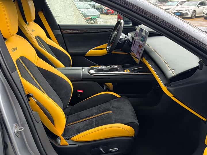 2025 Xiaomi SU7 Ultra