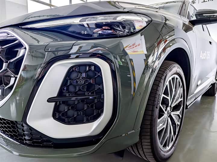 Audi Q5L 2026 2026款 2.0T 千万用户专享版