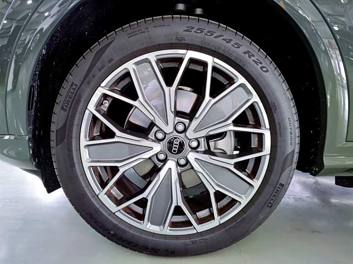 Audi Q5L 2026 2026款 2.0T 千万用户专享版
