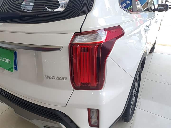 Фото 8 - Kia Sportage GT-line