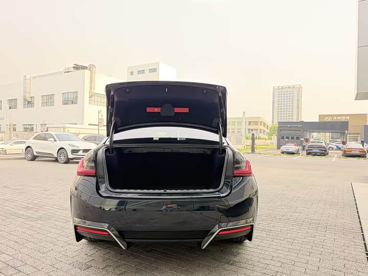 Фото 7 - BMW i3