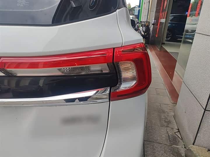 Фото 8 - Dongfeng Forthing T5