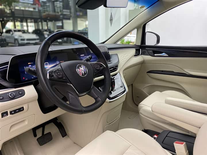 Фото 6 - Buick GL8 ES